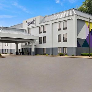 Spark By Hilton Newcomerstown